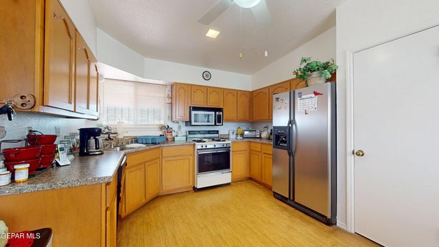 2005 MERMAID Drive, El Paso, TX 79936