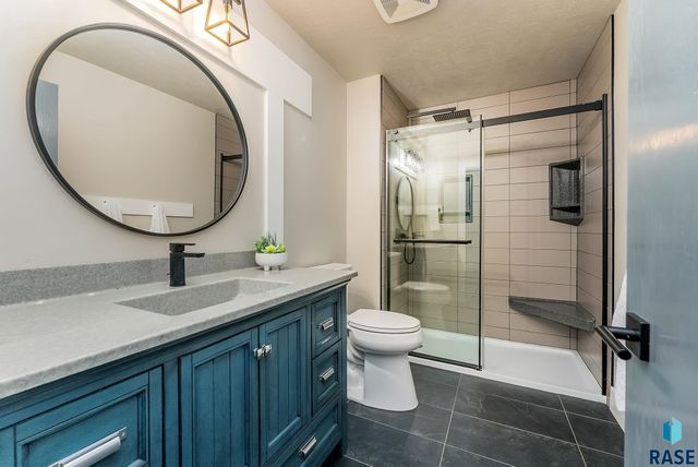 2200 E 63rd St Street, Sioux Falls, SD 57108