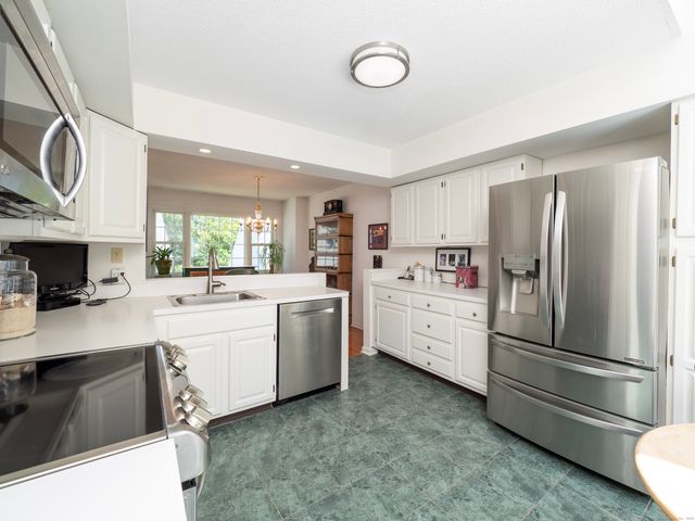 26 Wilton Crest 26, Wilton, CT 06897