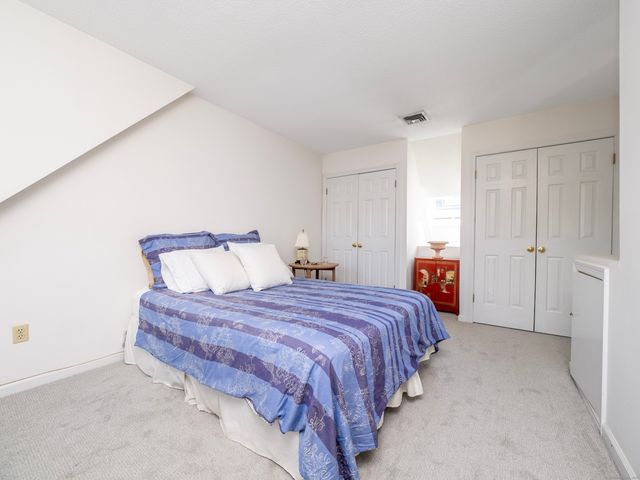 26 Wilton Crest 26, Wilton, CT 06897
