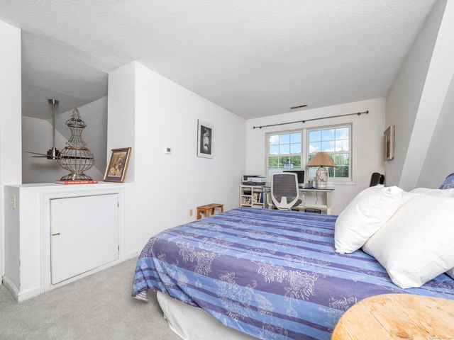 26 Wilton Crest 26, Wilton, CT 06897