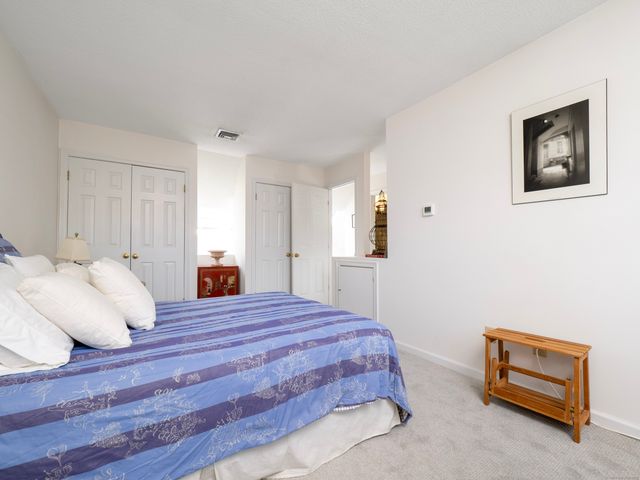 26 Wilton Crest 26, Wilton, CT 06897