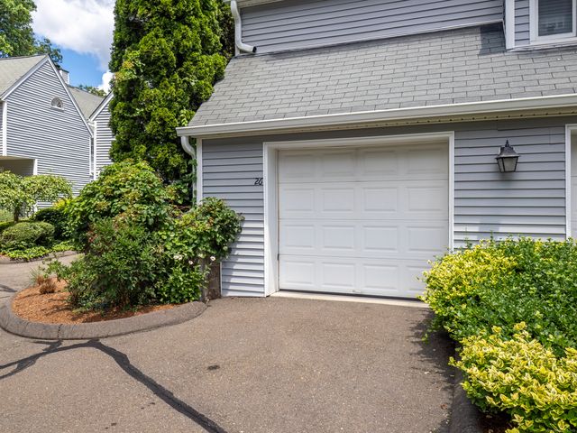 26 Wilton Crest 26, Wilton, CT 06897