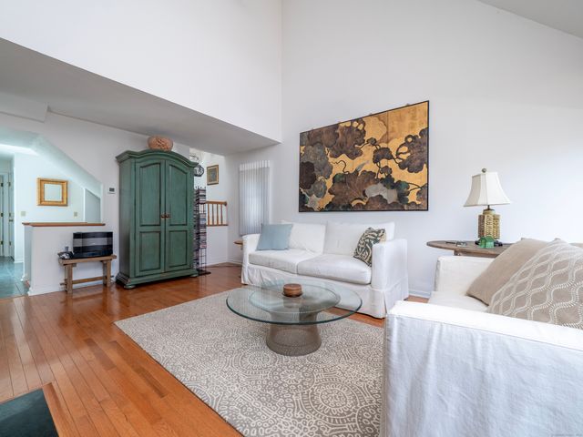 26 Wilton Crest 26, Wilton, CT 06897