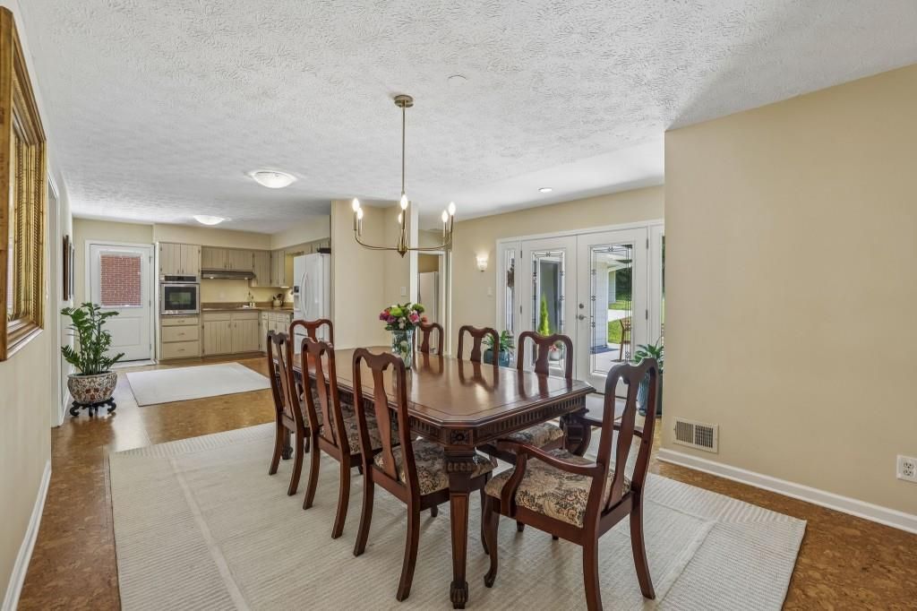 Image 11 of property listing at 2361 Burch Circle NE, Atlanta, GA 30319
