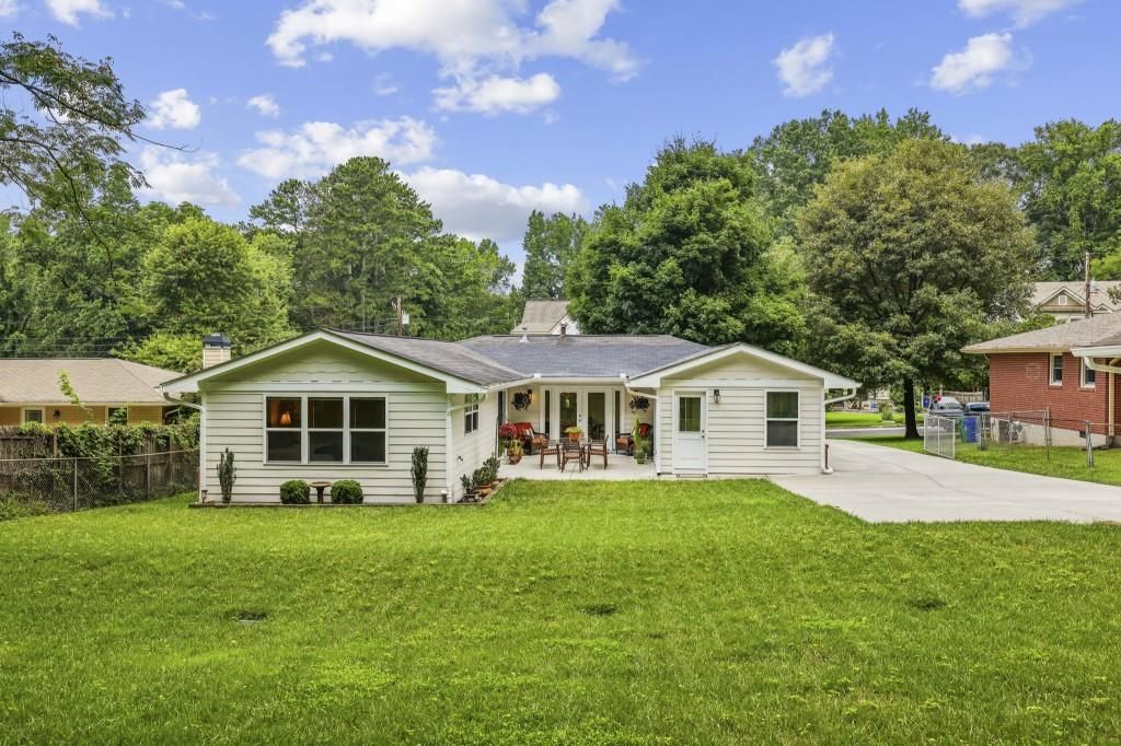 Image 22 of property listing at 2361 Burch Circle NE, Atlanta, GA 30319