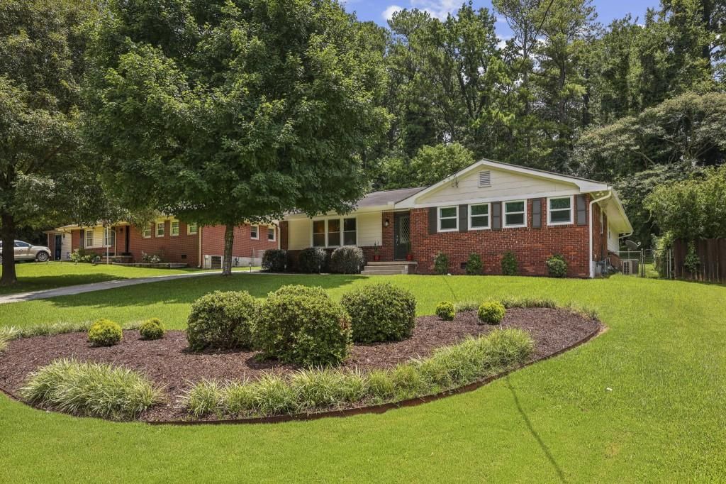 Image 28 of property listing at 2361 Burch Circle NE, Atlanta, GA 30319