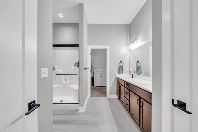 415 E Park Pl, Andover, KS 67002