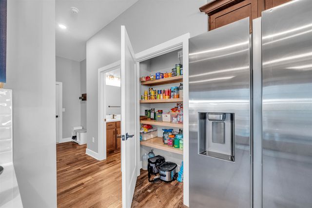 415 E Park Pl, Andover, KS 67002