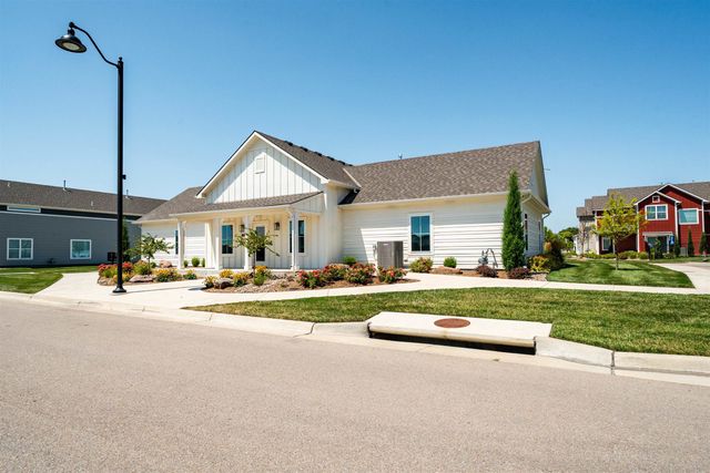 415 E Park Pl, Andover, KS 67002