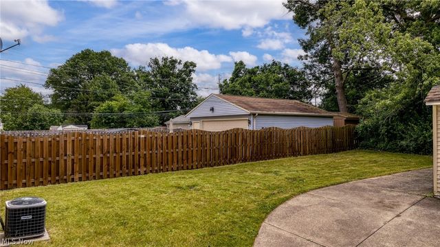 12908 York Boulevard, Garfield Heights, OH 44125