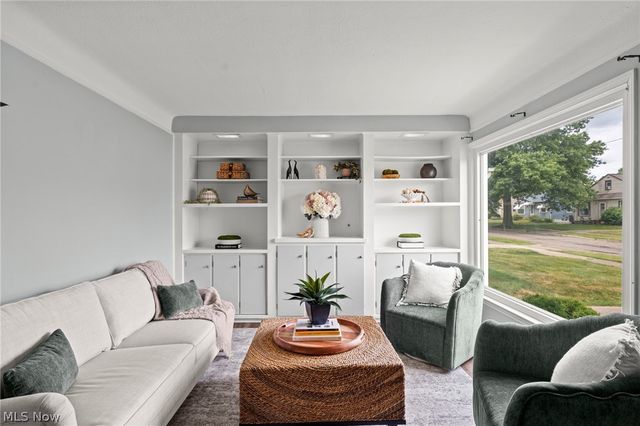 12908 York Boulevard, Garfield Heights, OH 44125