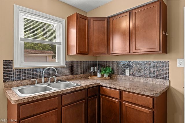 12908 York Boulevard, Garfield Heights, OH 44125