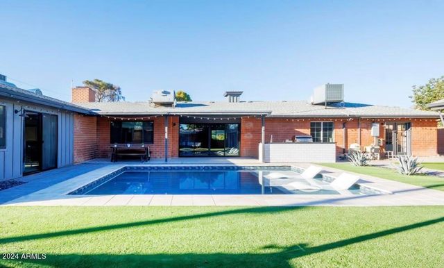 2023 W WINDSOR Avenue, Phoenix, AZ 85009