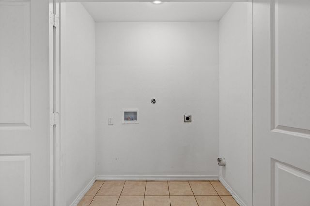 119 South Bend Court B, Willis, TX 77378