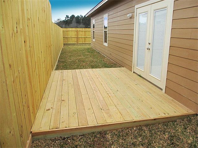 119 South Bend Court B, Willis, TX 77378