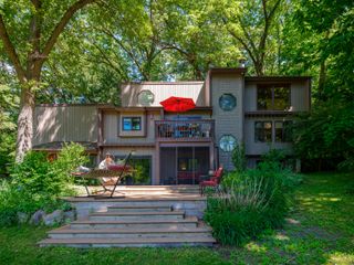 9951 Springwood Drive, Kalamazoo, MI 49009
