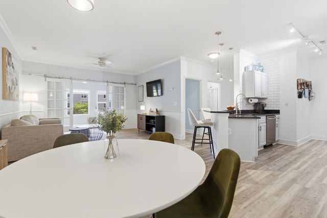 1984 Folly Road A107, Charleston, SC 29412