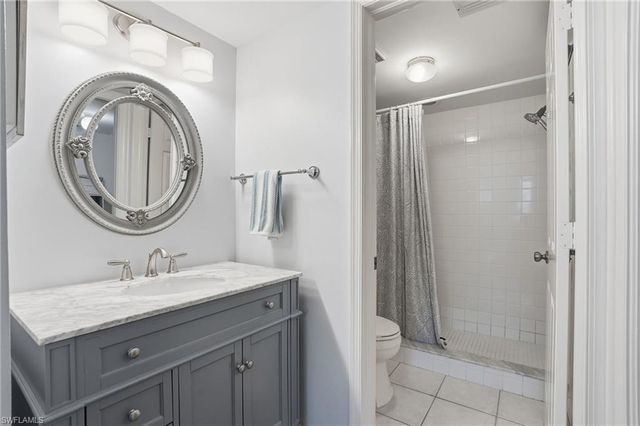 3021 Sandpiper Bay CIR # E202, Naples, FL 34112