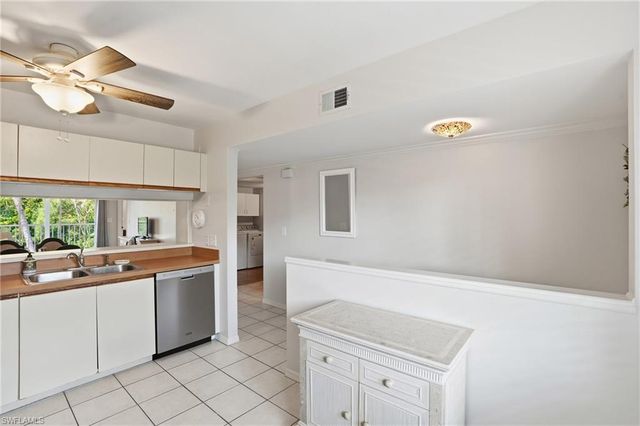 3021 Sandpiper Bay CIR # E202, Naples, FL 34112