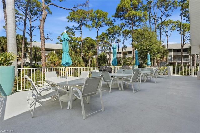 3021 Sandpiper Bay CIR # E202, Naples, FL 34112