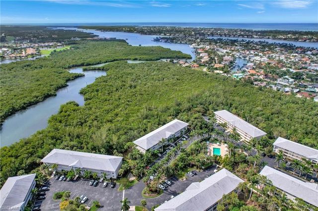 3021 Sandpiper Bay CIR # E202, Naples, FL 34112