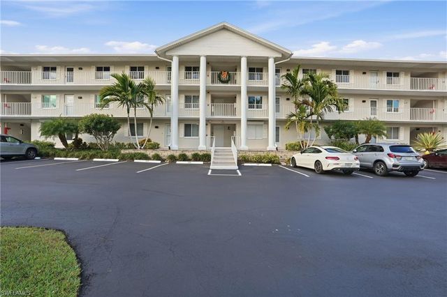 3021 Sandpiper Bay CIR # E202, Naples, FL 34112