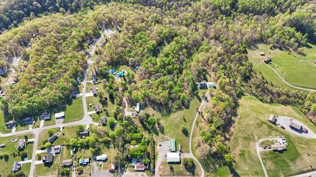951 Pelham Rd, Woodbury, TN 37190