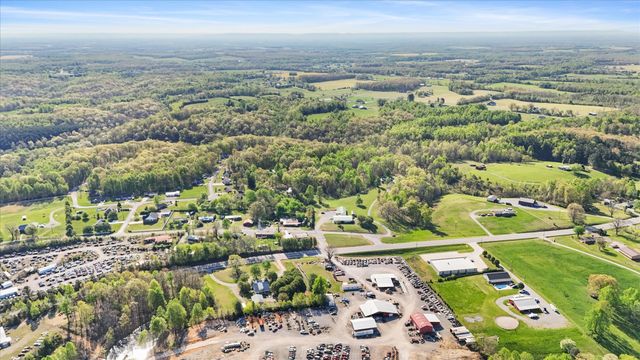951 Pelham Rd, Woodbury, TN 37190