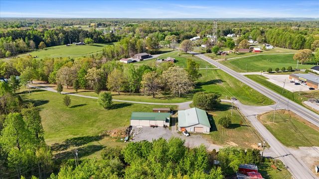 951 Pelham Rd, Woodbury, TN 37190