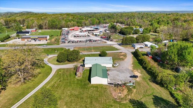 951 Pelham Rd, Woodbury, TN 37190