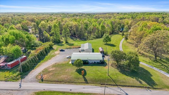 951 Pelham Rd, Woodbury, TN 37190