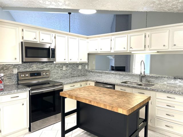 3710 Embarcadero Drive, Houston, TX 77082