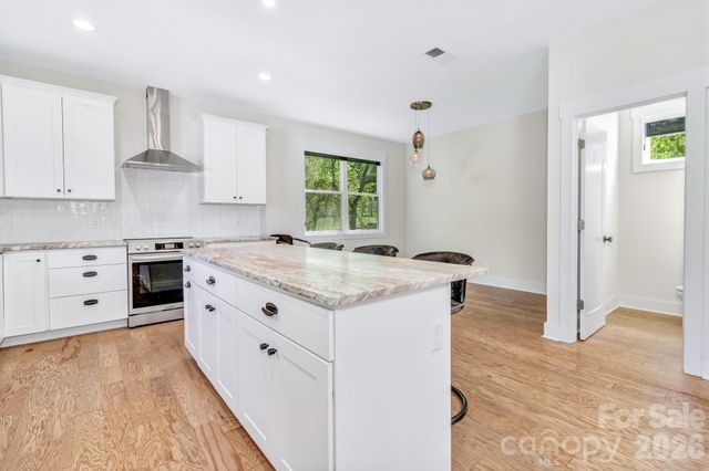 200 Stafford Street, Black Mountain, NC 28711