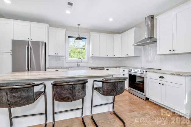 200 Stafford Street, Black Mountain, NC 28711