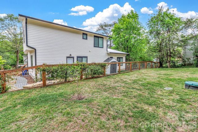200 Stafford Street, Black Mountain, NC 28711