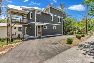 200 Stafford Street, Black Mountain, NC 28711