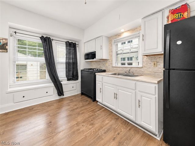 3344 W 120th Street, Cleveland, OH 44111