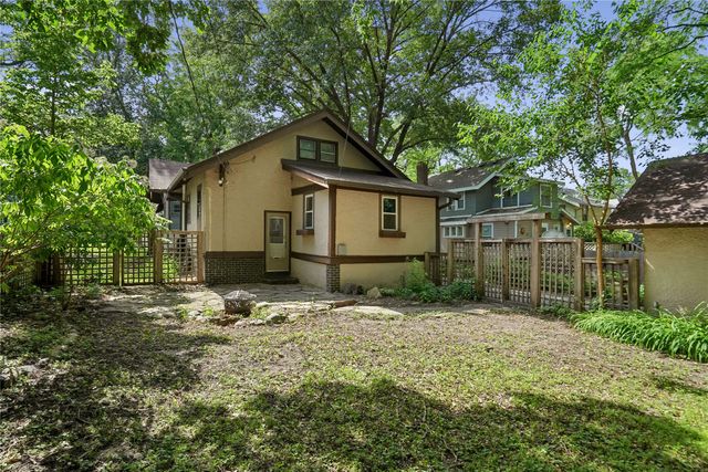 1323 46th Street, Des Moines, IA 50311