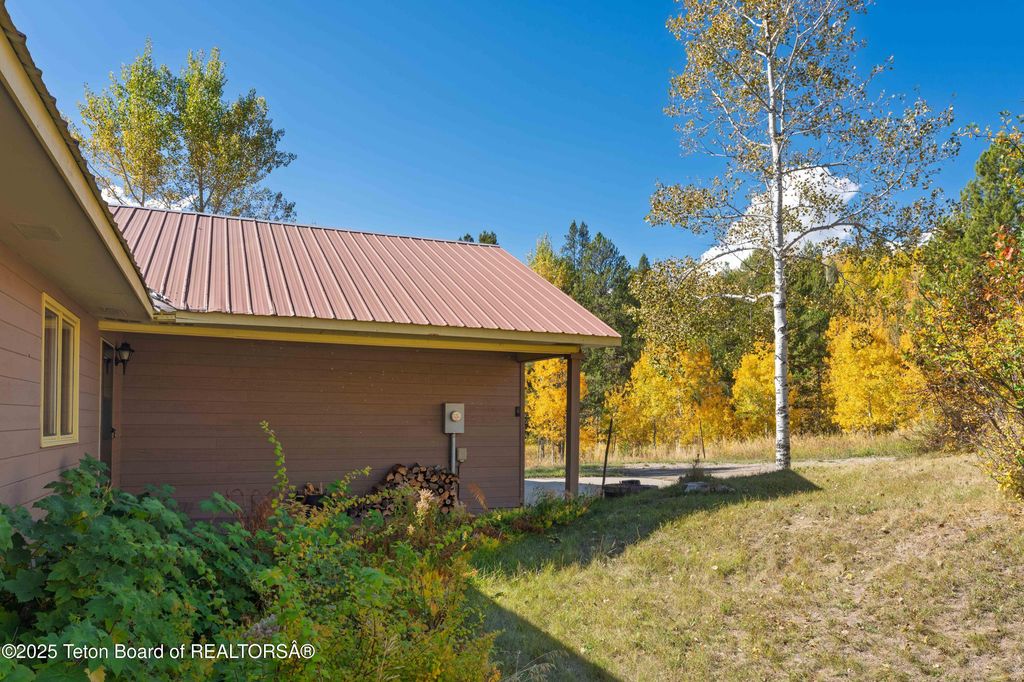 4125 W SILVER SPUR Road, Wilson, WY 83014 photo 5