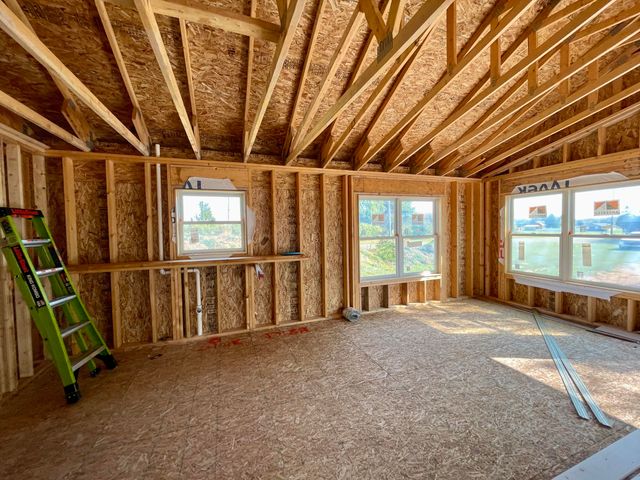 6193 S Pere Marquette Highway, Pentwater, MI 49449