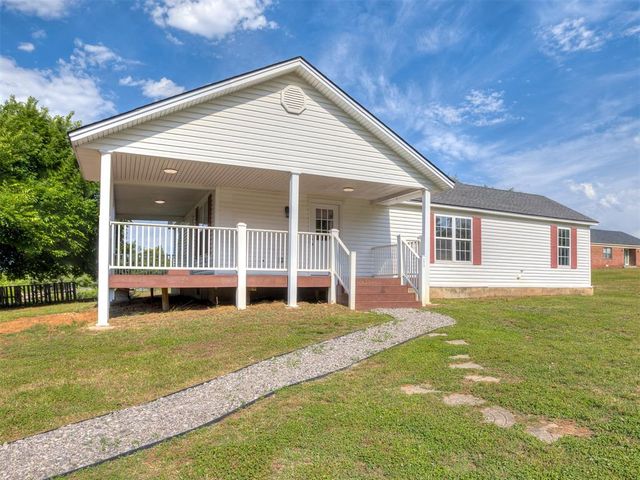 2419 Brewer Street, Choctaw, OK 73020