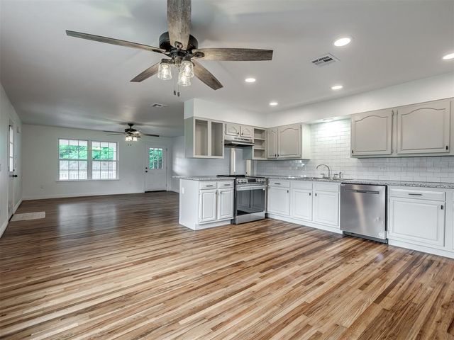 2419 Brewer Street, Choctaw, OK 73020