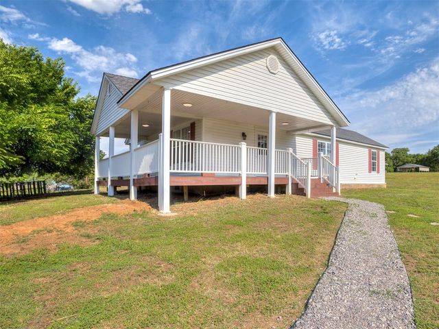 2419 Brewer Street, Choctaw, OK 73020