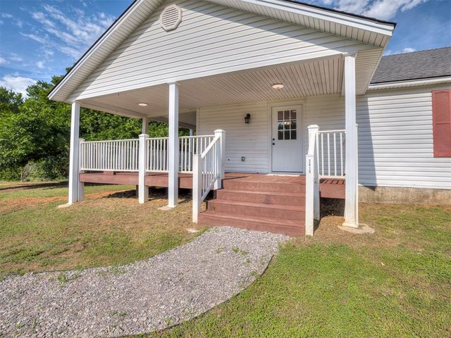 2419 Brewer Street, Choctaw, OK 73020