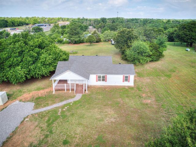 2419 Brewer Street, Choctaw, OK 73020