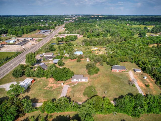 2419 Brewer Street, Choctaw, OK 73020