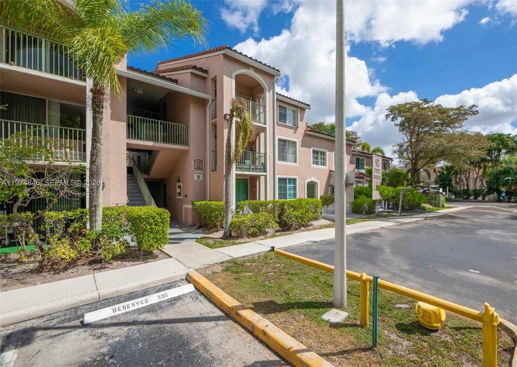 12154 Saint Andrews Pl 110, Miramar, FL 33025