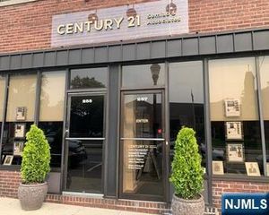 257 Boulevard, Hasbrouck Heights, NJ 07604