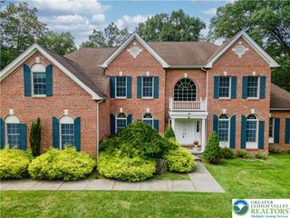255 Rising Meadow Way, Middle Smithfield Twp, PA 18302